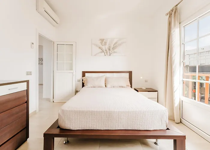 Old Town Reina Sofia 1 פוארטו דל כרמן